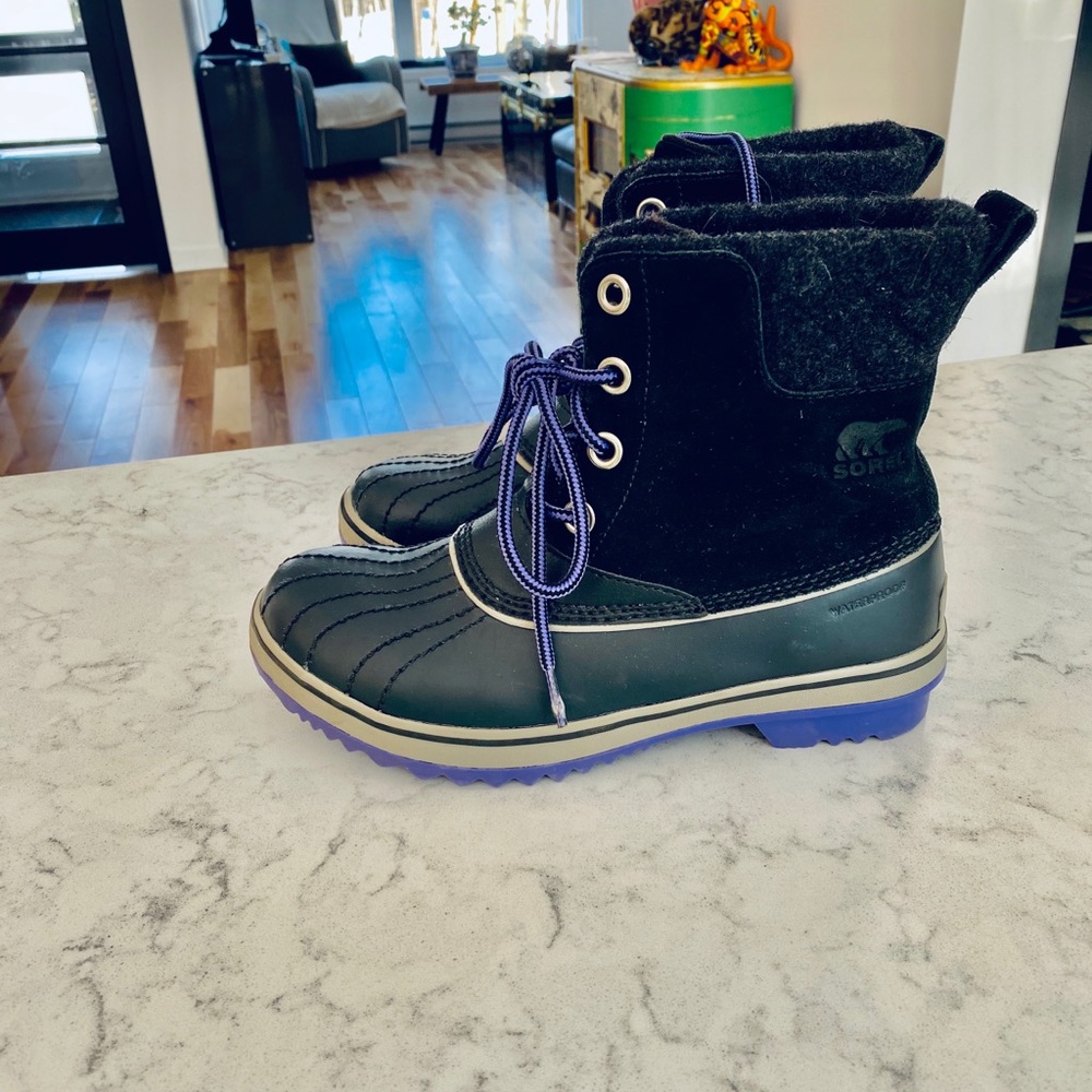 Sorel boots 6